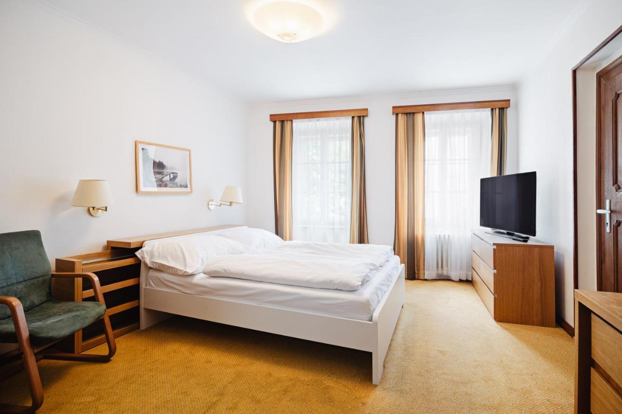 U Modreho Orla - At The Blue Eagle Hotel Praha Bagian luar foto