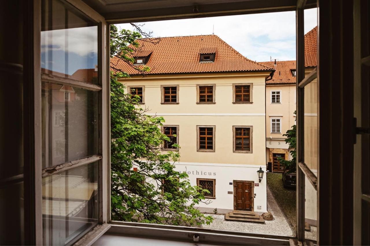U Modreho Orla - At The Blue Eagle Hotel Praha Bagian luar foto